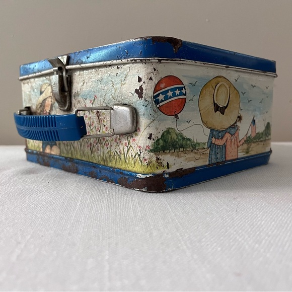 Vintage 1970’s Holly Hobby Metal Lunchbox with Thermos - Picture 5 of 14